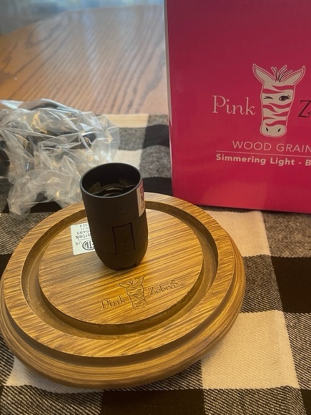 Pink Zebra Wood-Grain Simmering Light Base in Natural Brown
